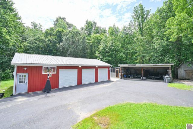 2050 Clark Line Road, Paducah, KY 42003