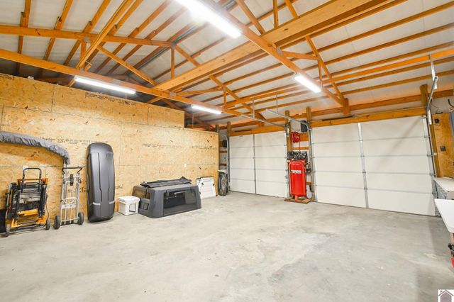 2050 Clark Line Road, Paducah, KY 42003