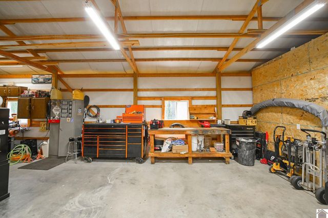 2050 Clark Line Road, Paducah, KY 42003