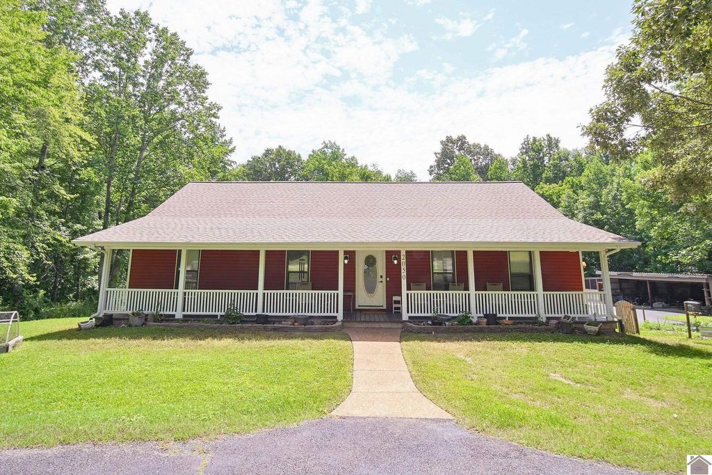 2050 Clark Line Road, Paducah, KY 42003