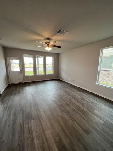 15446 Islandview Lane, Houston, TX 77053