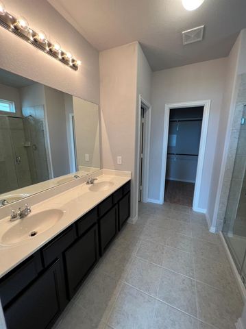 15446 Islandview Lane, Houston, TX 77053