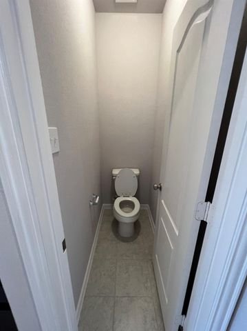 15446 Islandview Lane, Houston, TX 77053