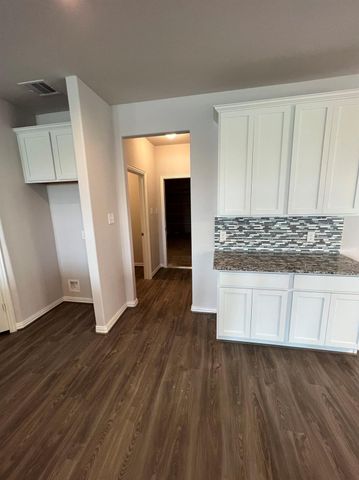 15446 Islandview Lane, Houston, TX 77053