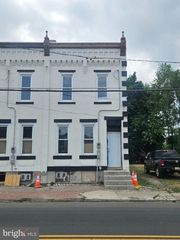 111 CHAMBERS ST, Trenton, NJ 08609