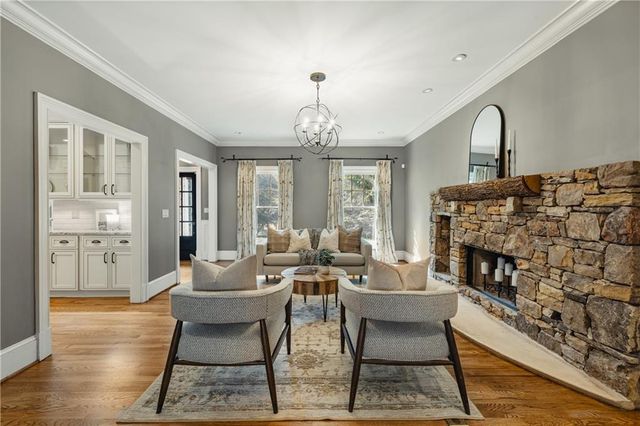 2813 W Roxboro NE Road, Atlanta, GA 30324