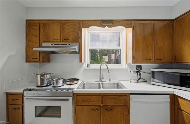 8591 Margaret AVE, Norfolk, VA 23503