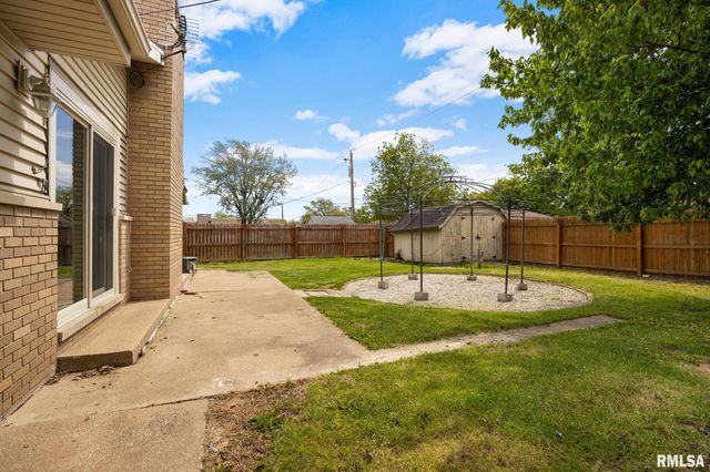 320 W MICHIGAN Avenue, Metamora, IL 61548