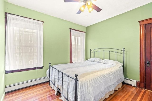 21 Washburn Ave 2, Cambridge, MA 02140