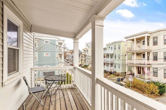 21 Washburn Ave 2, Cambridge, MA 02140
