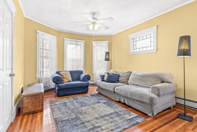 21 Washburn Ave 2, Cambridge, MA 02140