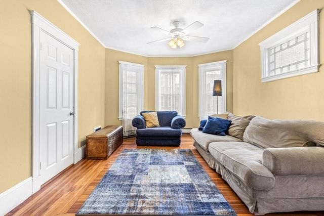 21 Washburn Ave 2, Cambridge, MA 02140