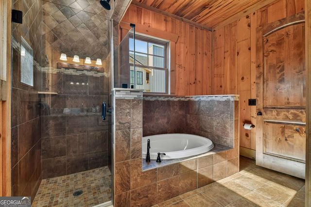 1901 Hogback Drive, Blue Ridge, GA 30513