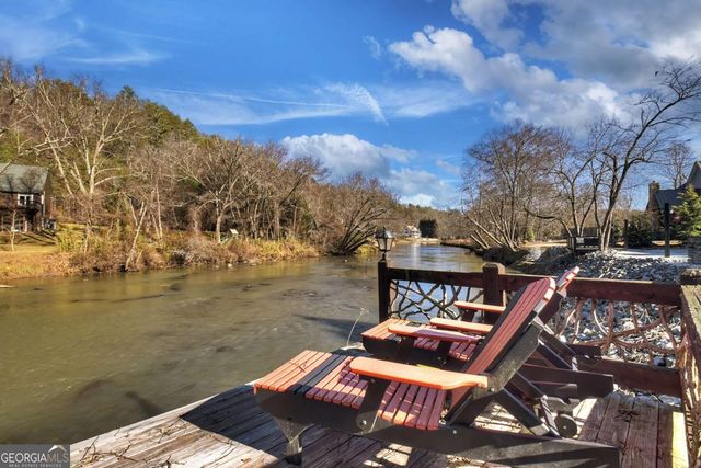 1901 Hogback Drive, Blue Ridge, GA 30513