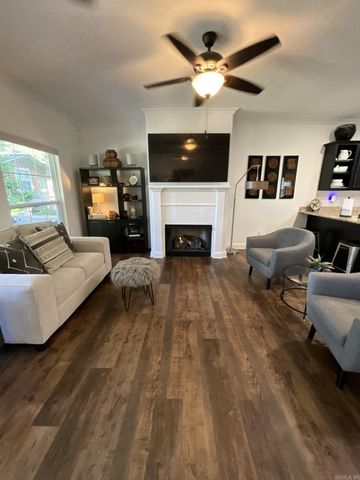 400 Bayshore Dr Apt A, Hot Springs, AR 71901