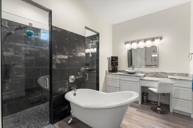 1800 Mason Lane, Tool, TX 75143