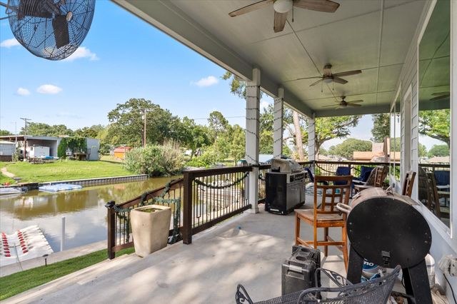 1800 Mason Lane, Tool, TX 75143