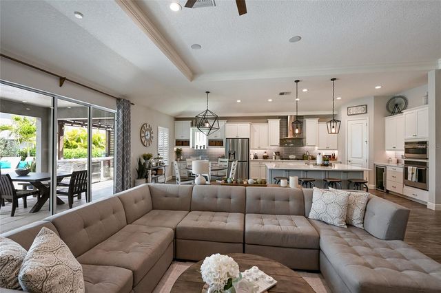 6117 SHADOWLAKE DRIVE, Apollo Beach, FL 33572