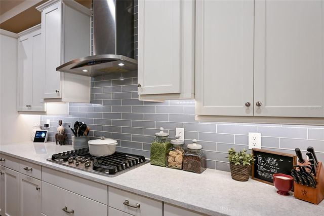 6117 SHADOWLAKE DRIVE, Apollo Beach, FL 33572