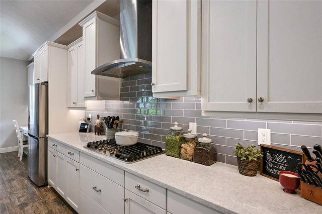 6117 SHADOWLAKE DRIVE, Apollo Beach, FL 33572