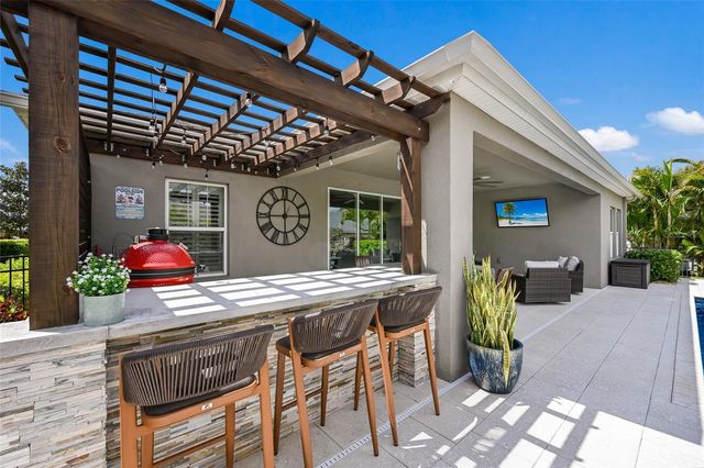 6117 SHADOWLAKE DRIVE, Apollo Beach, FL 33572