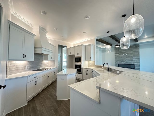 406 Eagle Heights Drive, Salado, TX 76571