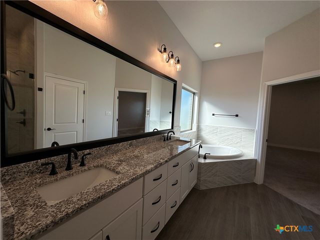 406 Eagle Heights Drive, Salado, TX 76571