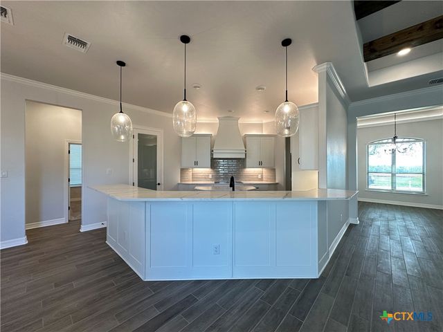 406 Eagle Heights Drive, Salado, TX 76571