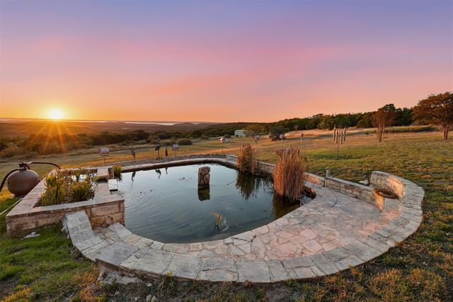 450 Threadgill Ranch Road, Burnet, TX 78611