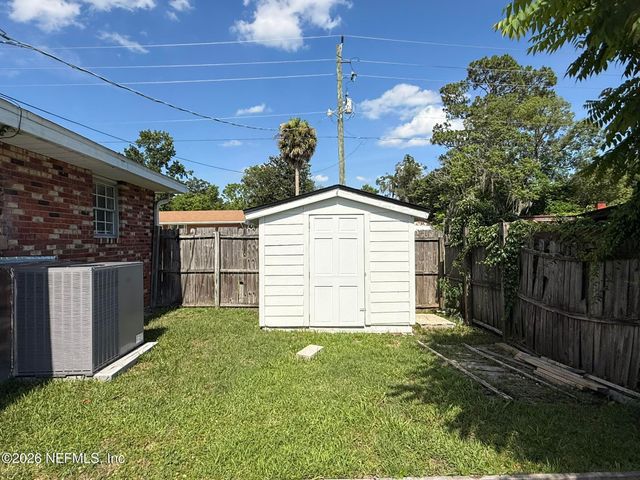2500 WESTOVER Drive, Palatka, FL 32177