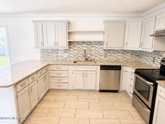 2500 WESTOVER Drive, Palatka, FL 32177