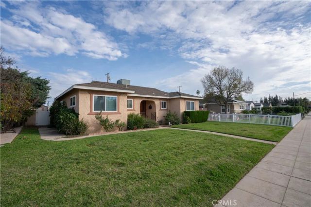 11018 Woodley, Granada Hills, CA 91344