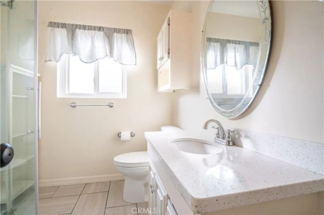 11018 Woodley, Granada Hills, CA 91344