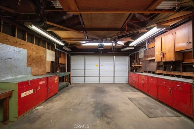 11018 Woodley, Granada Hills, CA 91344
