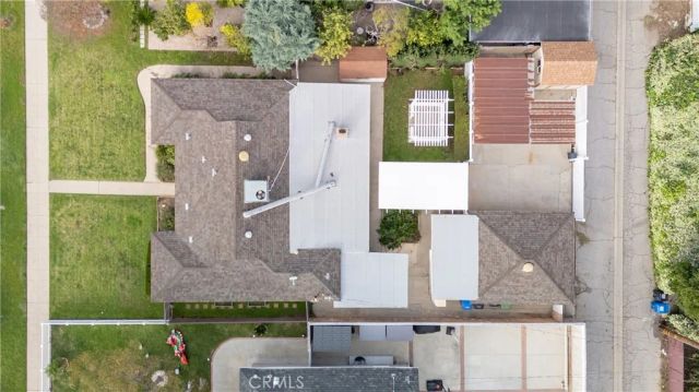 11018 Woodley, Granada Hills, CA 91344