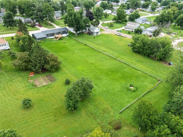 404 Main Street NW, Shellsburg, IA 52332