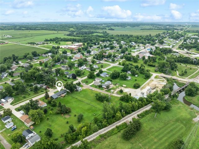 404 Main Street NW, Shellsburg, IA 52332