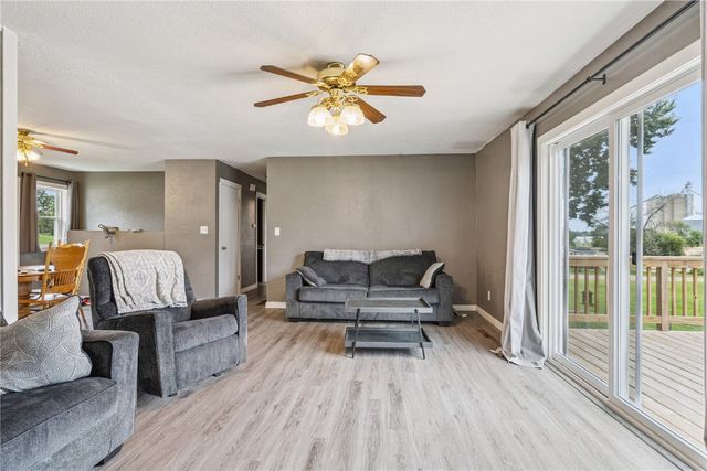 404 Main Street NW, Shellsburg, IA 52332