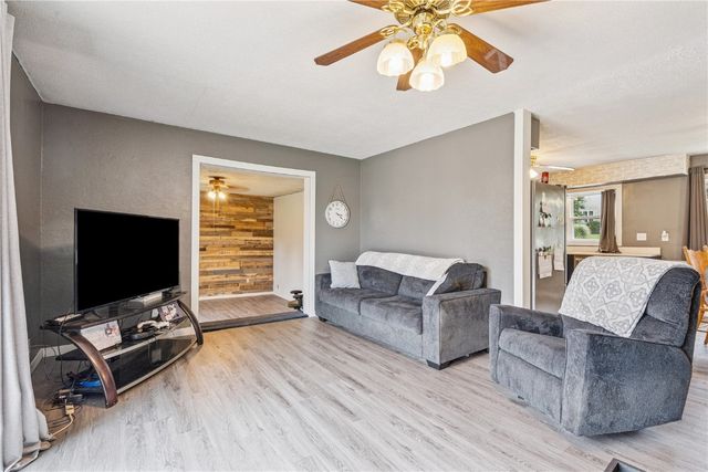 404 Main Street NW, Shellsburg, IA 52332