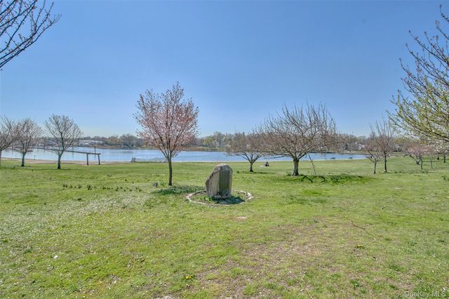 314 Livingston Avenue 203W, Mamaroneck, NY 10543