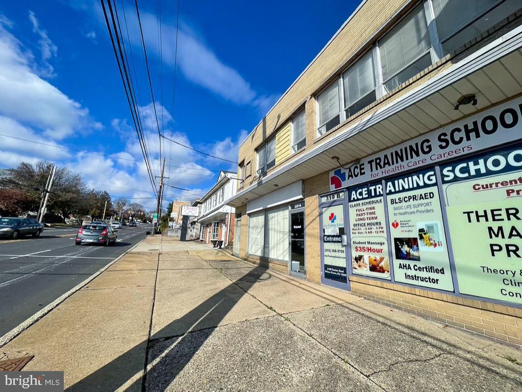 319 EASTON RD #A, Willow Grove, PA 19090