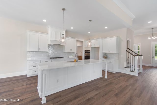 9479 Old Salem Way NW, Calabash, NC 28467
