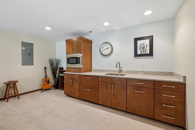 5773 Coachlight Court, West Des Moines, IA 50266