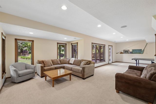 5773 Coachlight Court, West Des Moines, IA 50266