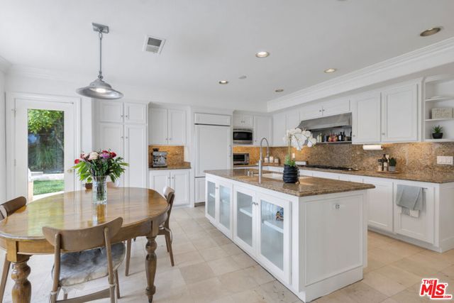 2430 Ranchgrove Drive, Westlake Village, CA 91361