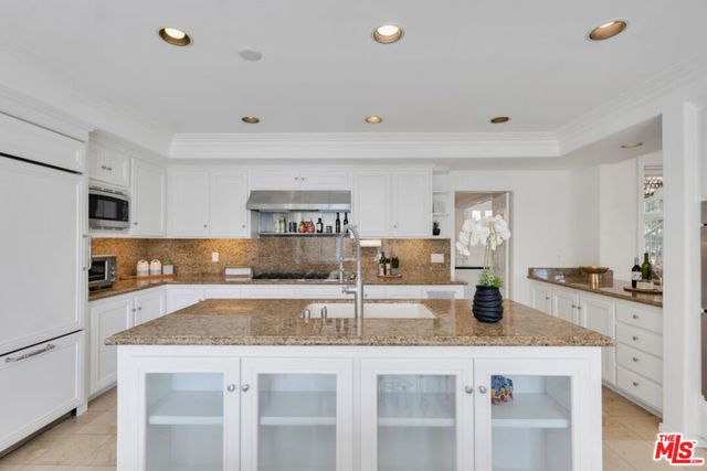 2430 Ranchgrove Drive, Westlake Village, CA 91361