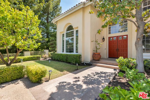 2430 Ranchgrove Drive, Westlake Village, CA 91361