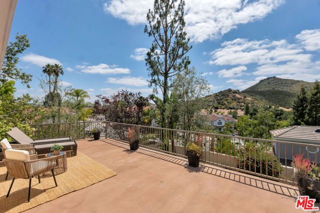 2430 Ranchgrove Drive, Westlake Village, CA 91361