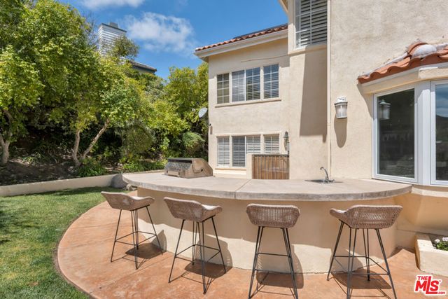 2430 Ranchgrove Drive, Westlake Village, CA 91361