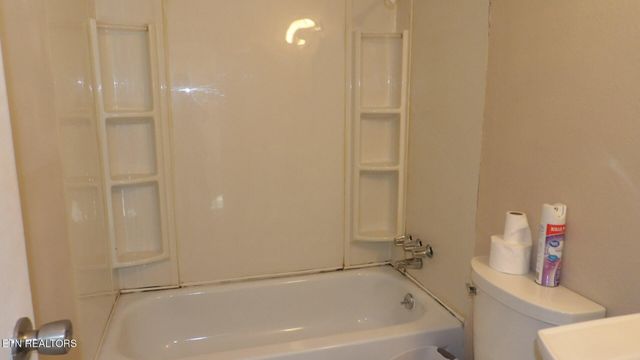 20 Penny Lane, Crossville, TN 38555